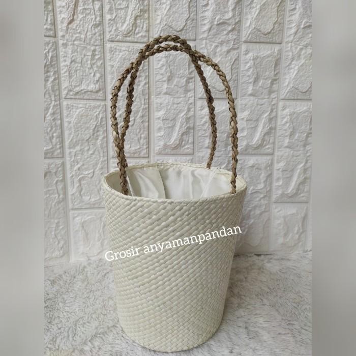 

Tas Parcel Pandan Ember Keranjang Parcel Lebaran Tas Hantaran Anyaman 082