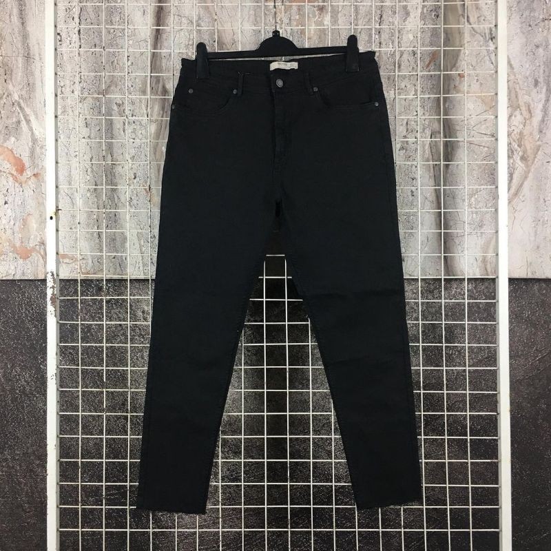 Celana Jeans Denim Fashion Branded MangoMan Ripped Sobek . SDA 03515 Second Bekas Preloved