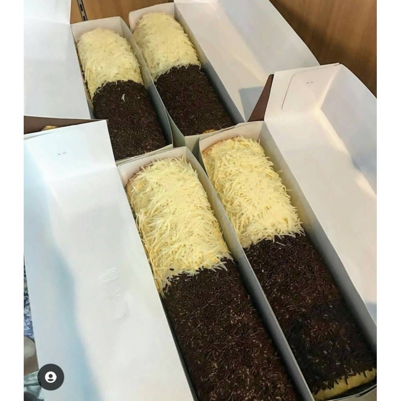 

Kue Bolu Gulung Medan C&F 2 Rasa (Mocca Ceres 1/2 Double Keju 1/2)