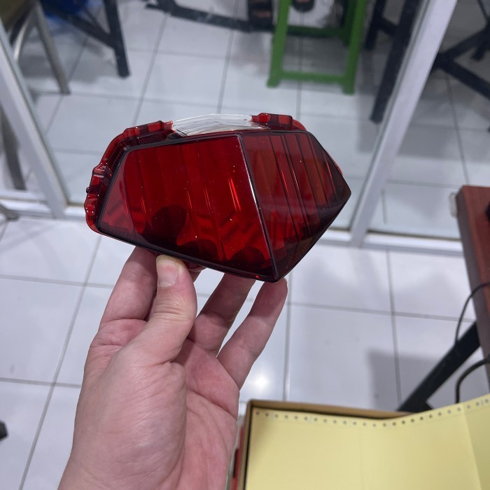 Mika Kaca Lampu Belakang Vixion New 2012 Mika Stop Motor Gratis Ongkir