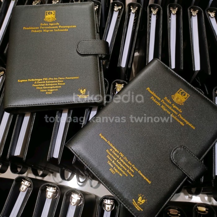 

BARANG TERLARIS buku agenda binder kulit embos logo / agenda kerja tahunan perusahaan
