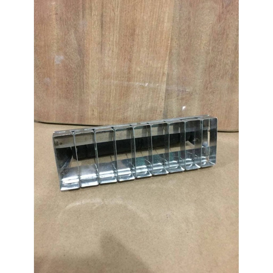 

Cetakan Kue Kasten Kotak Bahan Staenlis