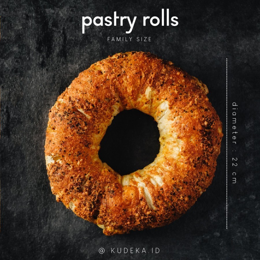

Pastry Roll Piknik Roll KUDEKA Family Size Kue Ulang Tahun - Chickn Mushroom