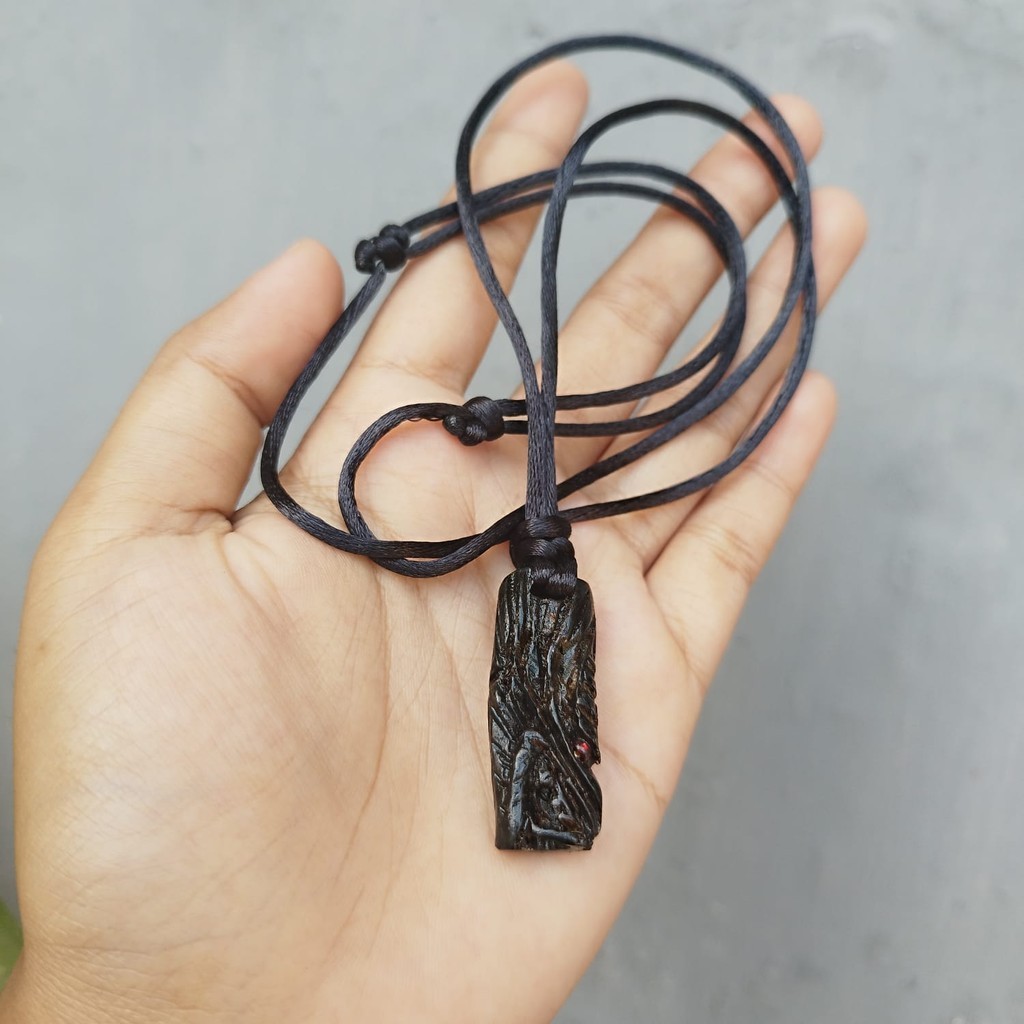 Kalung Akar Bahar Hitam Ukir Naga