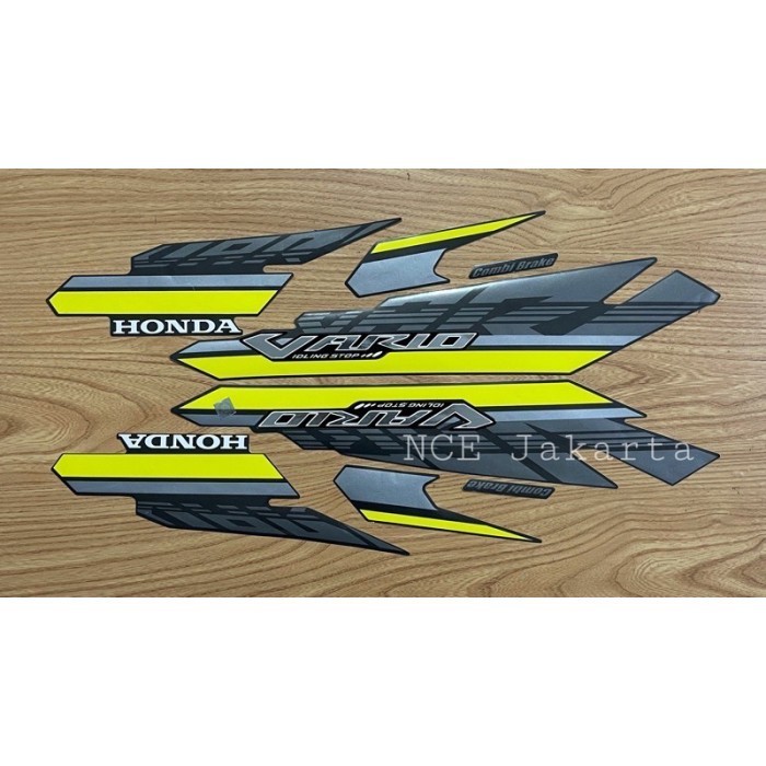 sticker stiker stripinf lis emblem vario 125 150 old led 2015-2017