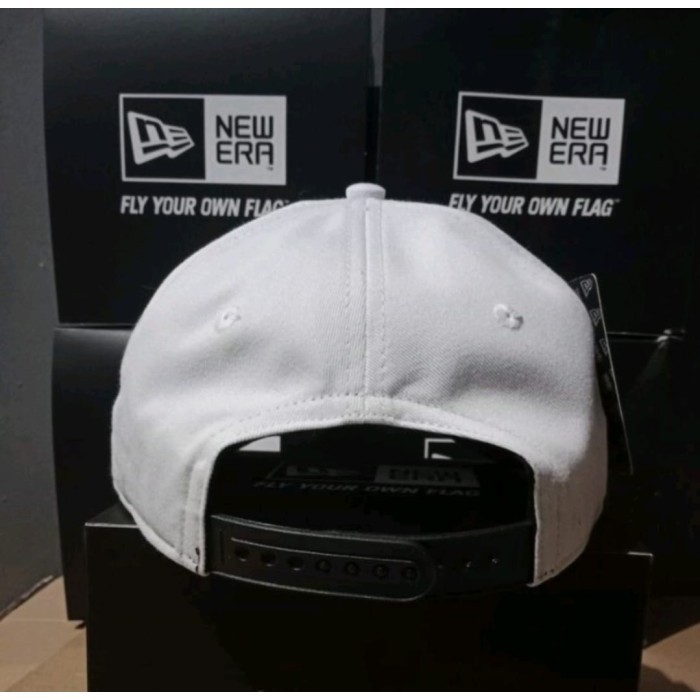 Flash Sale Topi Impor Distro Premium Lakers Putih Hitam / Topi Premium