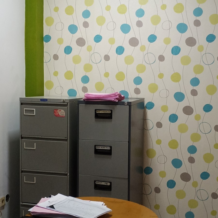 Wallpaper Dinding Motif Polkadot Hijau
