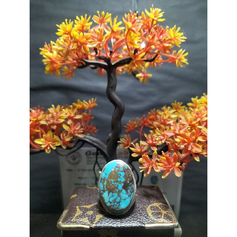 Batu Pirus Persia Serat Emas