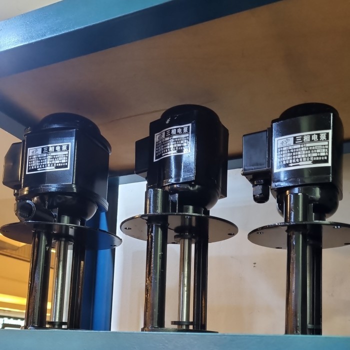 READY pompa coolant 40w