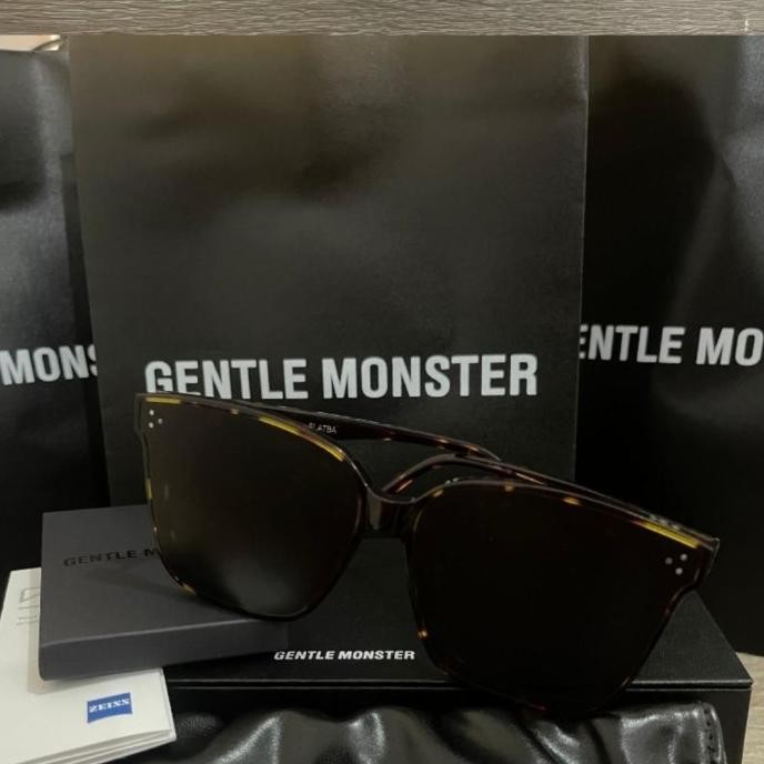 Gentle Monster Dreamer 17 T1