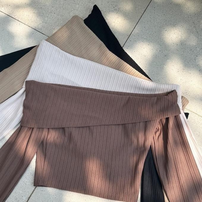 Evelyn Top Sabrina Longsleeve Crop Top Atasan Wanita Off Shoulder