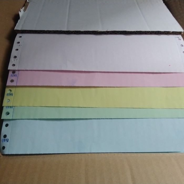 

Kertas Komputer Continuous Form 5 Ply 9,5X11 Warna