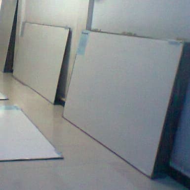 

Whiteboard Gantung 100 X 200 Cm