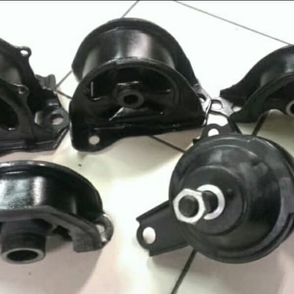 Engine Mounting Set. Crv Gen1