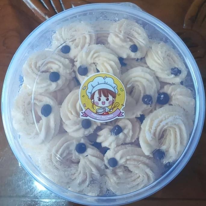 

Kue Sagu Mama Naviella Ukuran Toples 500Gram Premium Berkualitas