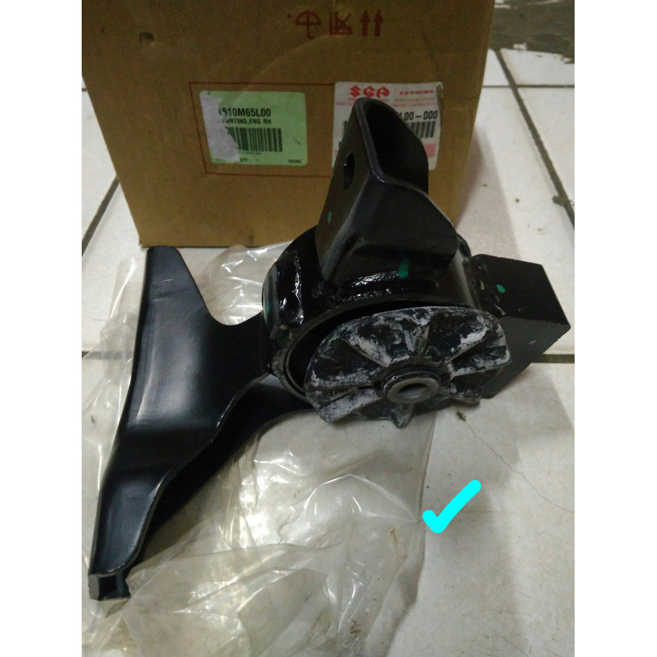 Engine Mounting Kanan Karimun Estilo Original Suzuki