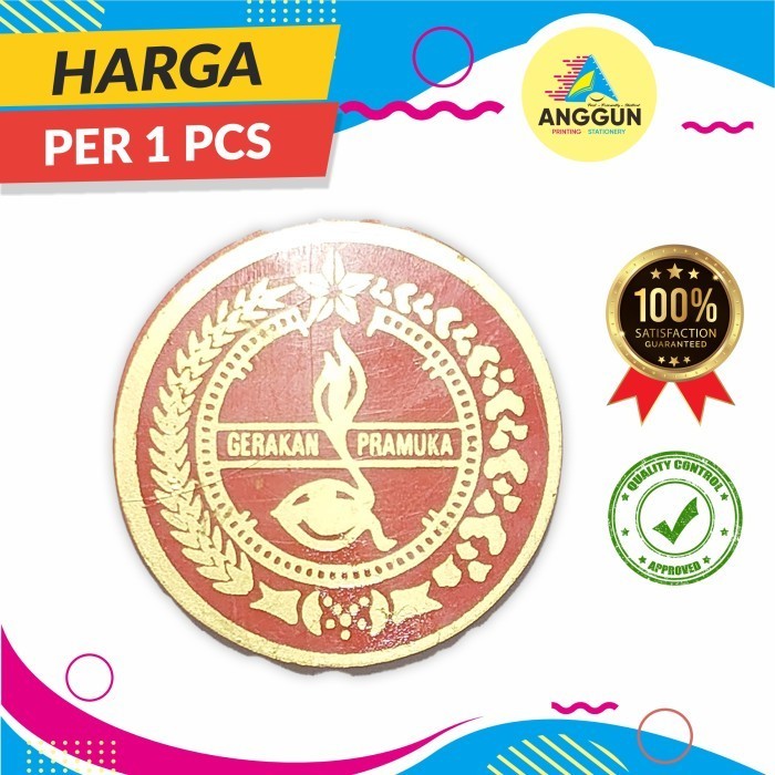 

Badge Tanda Topi Merah Bulat Cewe
