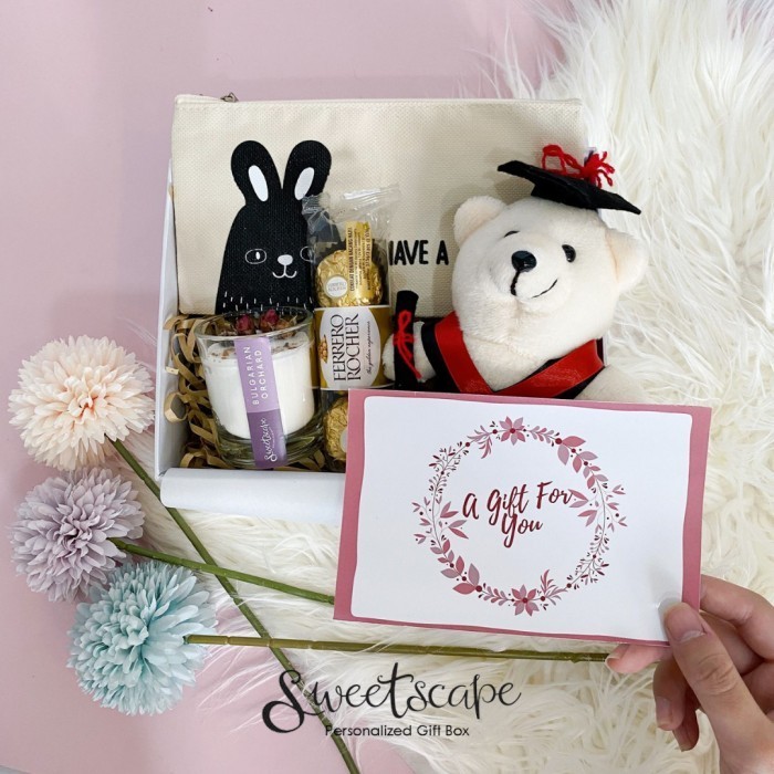 

Gift Box Package 280-Paket Hampers 280 - Hadiah Wisuda Unik