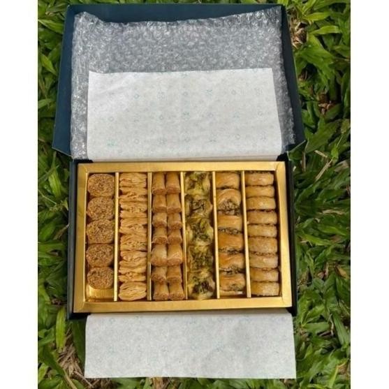 

New Beesan Baklava Hampers Bingkisan Lebaran Cemilan Kue Khas Turki