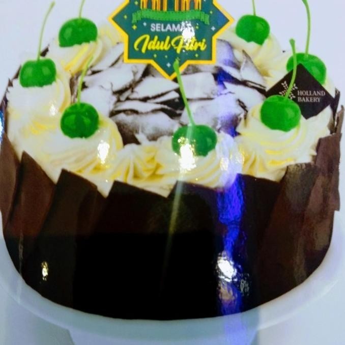 

PARCEL LEBARAN BLACK FOREST CAKE Q 19cm Holland Bakery