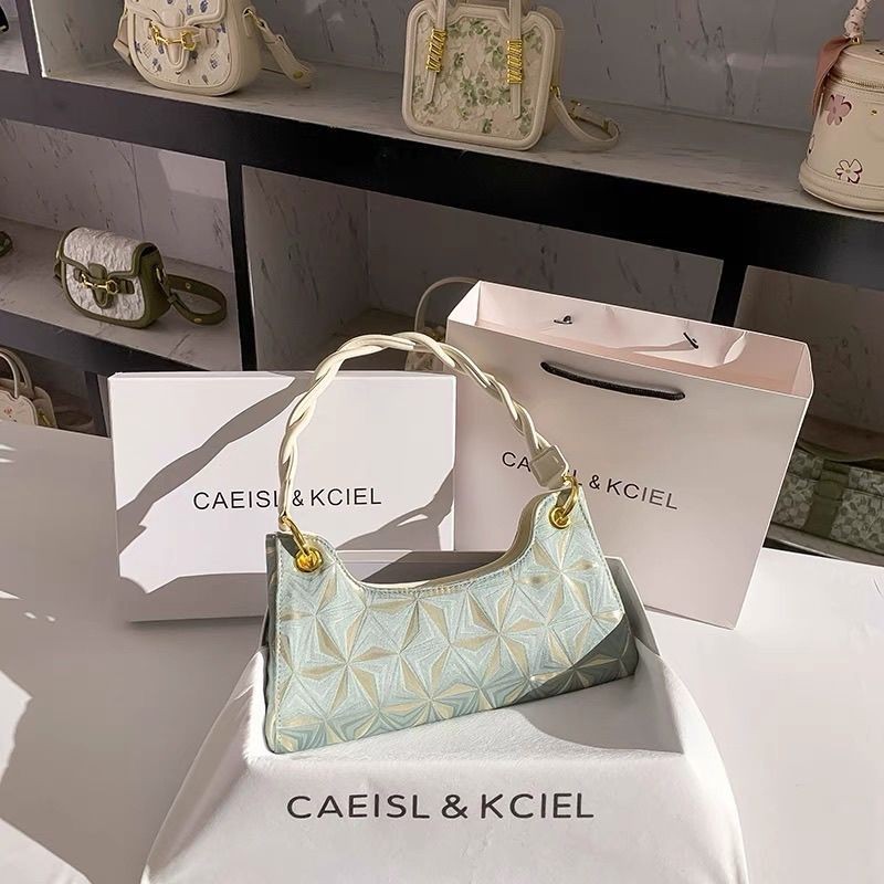 Tas Selempang Bahu Wanita Motif Grafiti