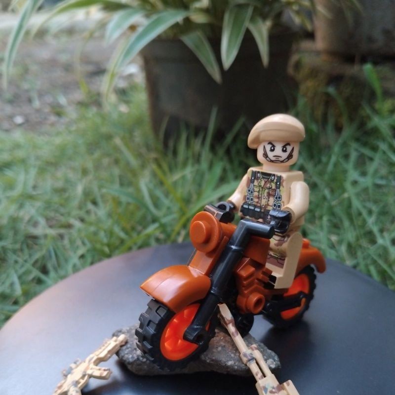 lego roboman sepeda motor/lego tentara
