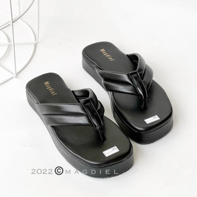 Magdiel - Platform Sandal Wanita