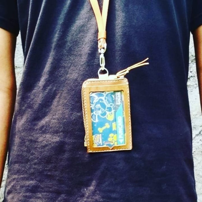 

BARANG TERLARIS Name Tag Id Card Kulit Card Holder dengan Resleting