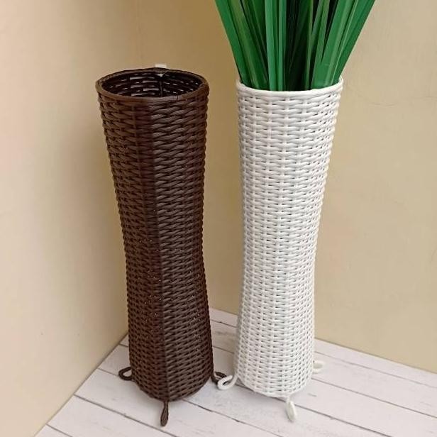 Pot Rotan Tinggi Vas Bunga Sudut