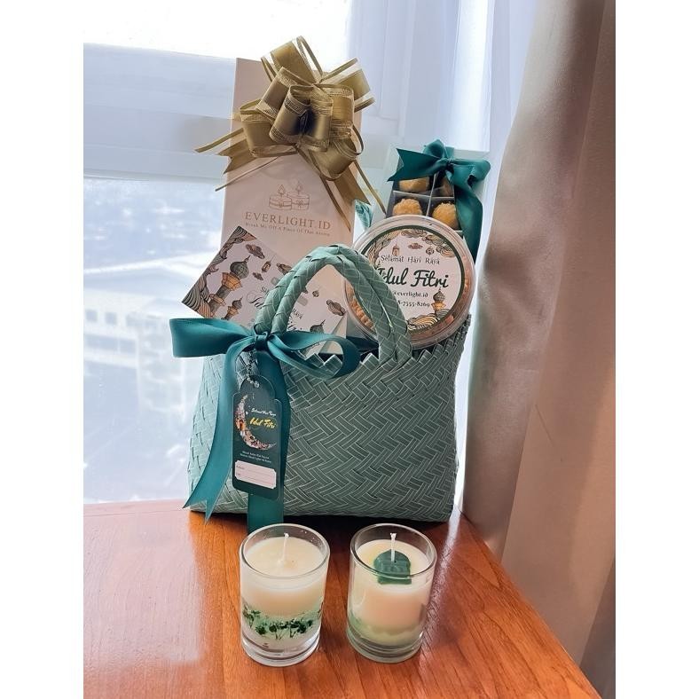 

CR - Everlight Ramadhan Lebaran Eid Hampers / Souvenir Ramadhan Eid Lebaran // Hampers Ramadhan Lebaran Eid Soy Scented Candle Aromatherapy Candle / Kado Ramadhan Lebaran Eid TERLARIS