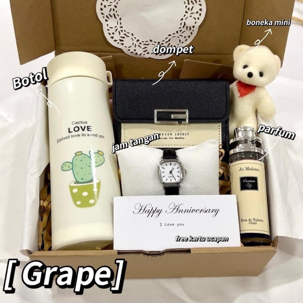 

CR - Kado Gift Ulang Tahun Cewek Hampers Box Hadiah Birthday Ultah Pernikahan Wedding Wisuda Graduation Anniversary Valentine Lebaran Natal Tahun Baru Christmas New Year Ibu Guru Hari Raya TERLARIS