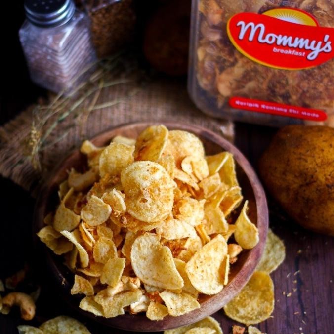 

POI Keripik Kentang Ebi Mede Medium Size 205g Mommys Potato Chips Kering Kentang Cemilan Nusantara TERLARIS