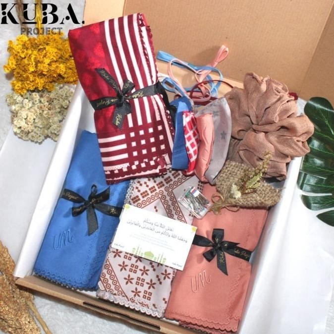 

New Sale Hampers Hijab Exclusive / Parcel Idul Fitri / Kado Lebaran Chomolla