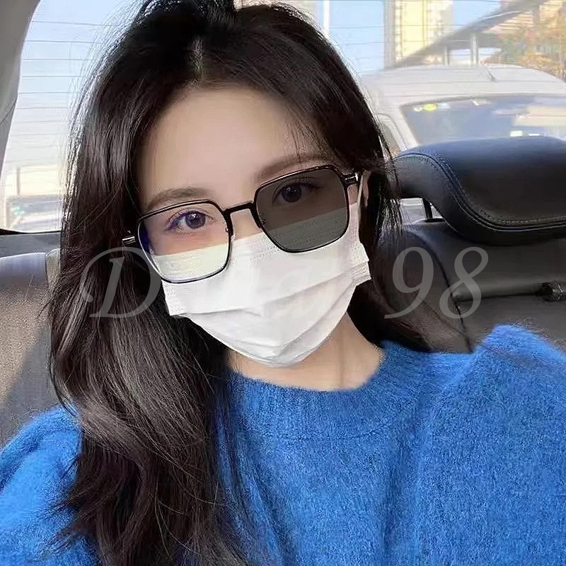 BEST SELLER NEW DESIGN KACAMATA PHOTOCROMIC WANITA SQUARE FRAME FRAME & LENSA KACA MATA FOTOKROMIK