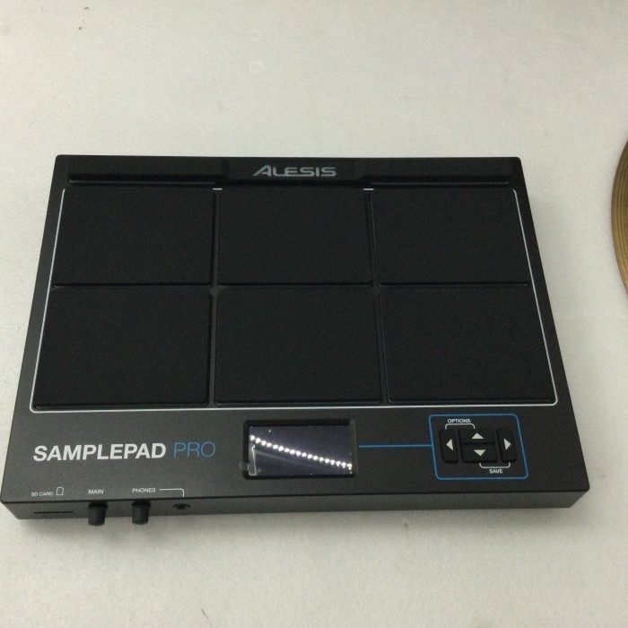 Alesis Sample Pad Pro - 8 Pad Percussion & Sample Triggering Instrumen