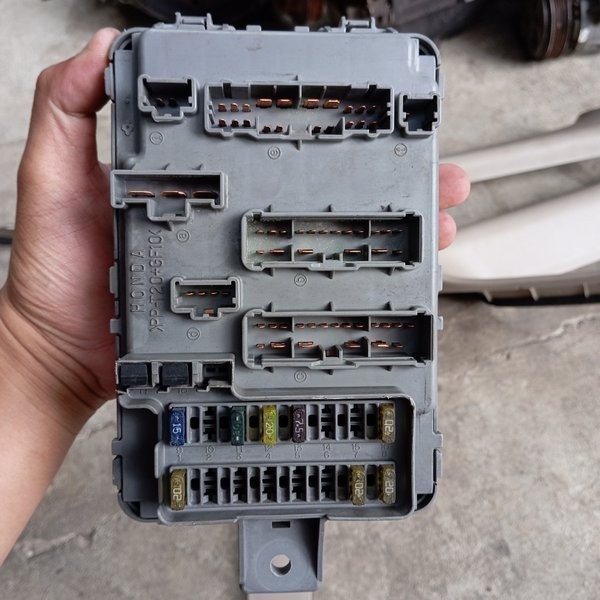 Fuse Box Sikring Set Modul Relay Power Window Dalam Honda Odyssey Ra6 F23 Bawah Dashboard Bagian