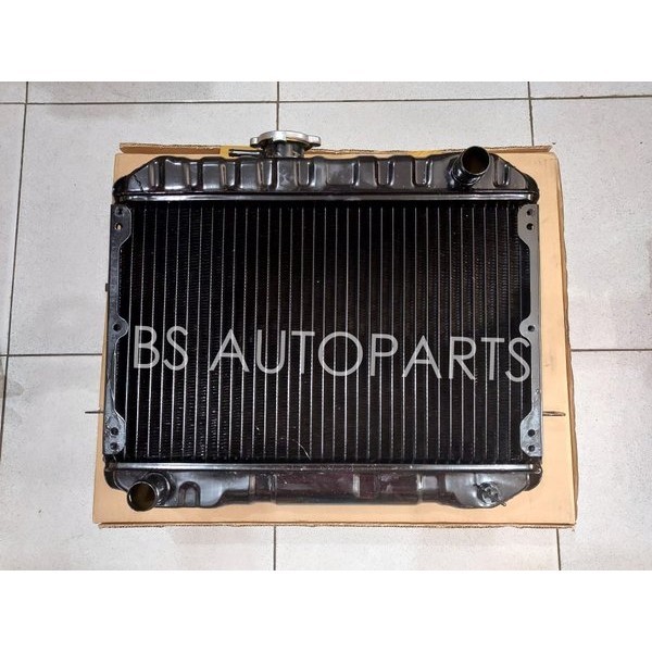 RADIATOR MITSUBISHI COLT T120 LAMA - ADR