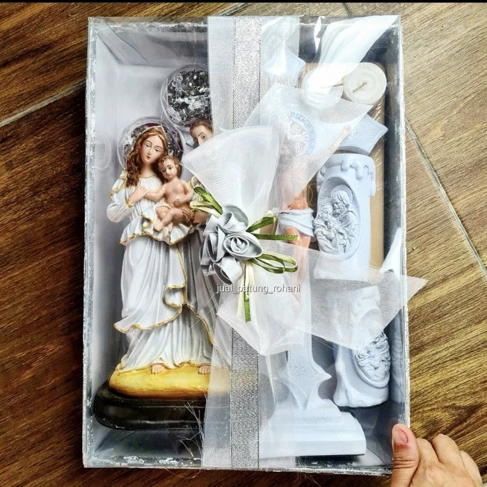 Aba Set Hantaran Pernikahan Katolik Keluarga Kudus Berdiri Salib Duduk