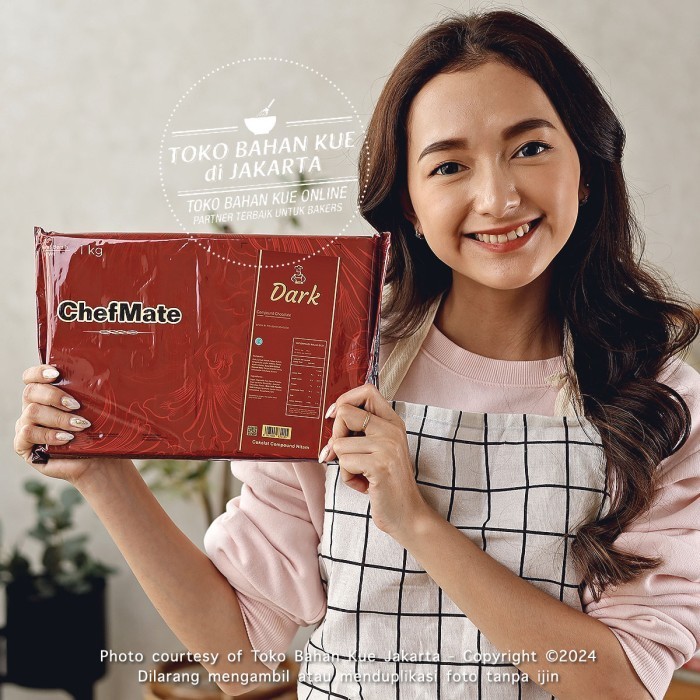

Ready Chefmate DARK Chocolate Compound 1kg Cokelat Baking Bahan Kue Cake