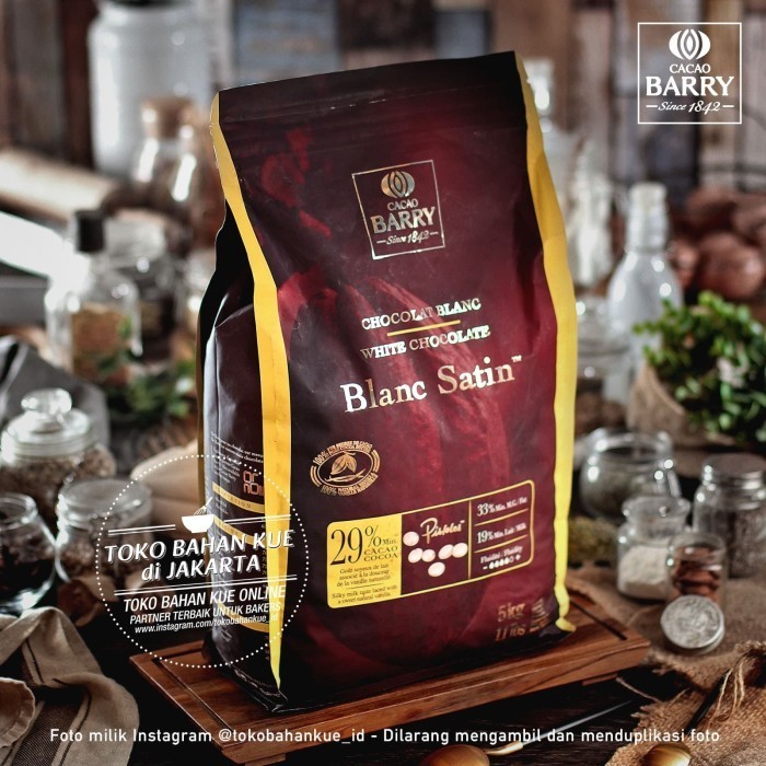 

Ready Cacao Barry Callebaut Blanc Satin 29% 500gr White Couverture Chocolate
