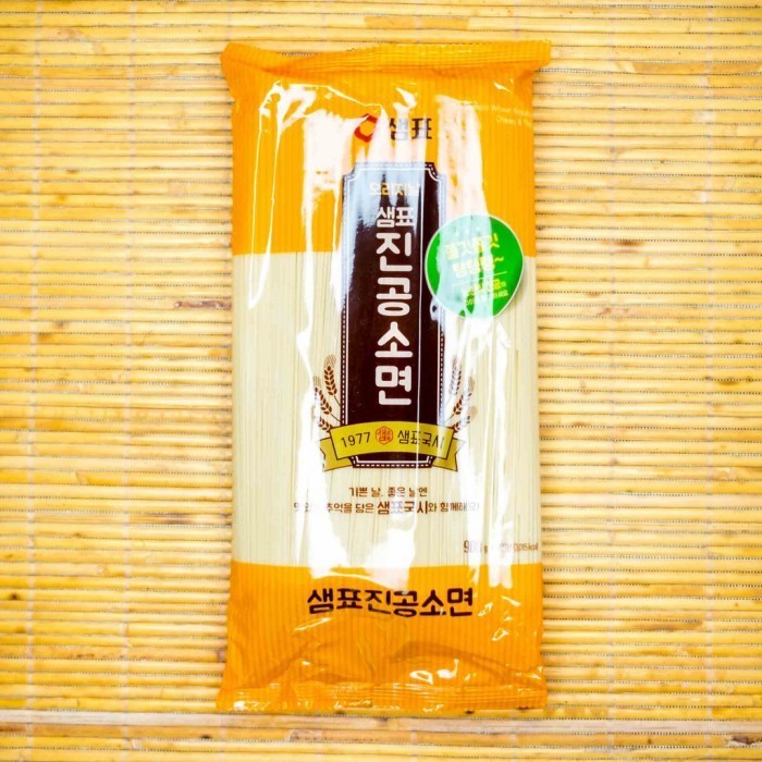 

Sempio Bihun Korea Wheat Noodle Soft Thi 900 Gram