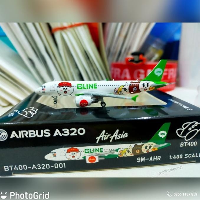 Air Asia A320 9M-AHR Line BT400