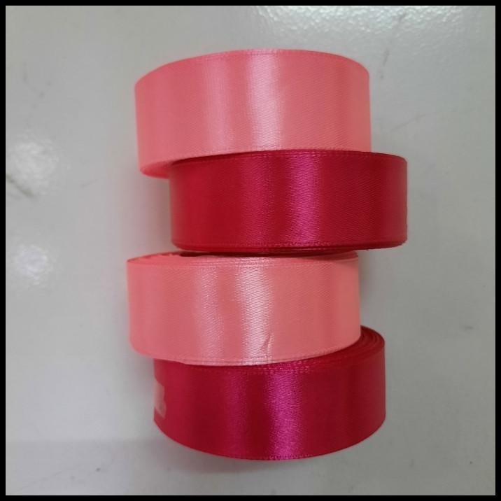 

DISKON PITA SATIN 2.5CM VARIASI PINK PER ROLL !!
