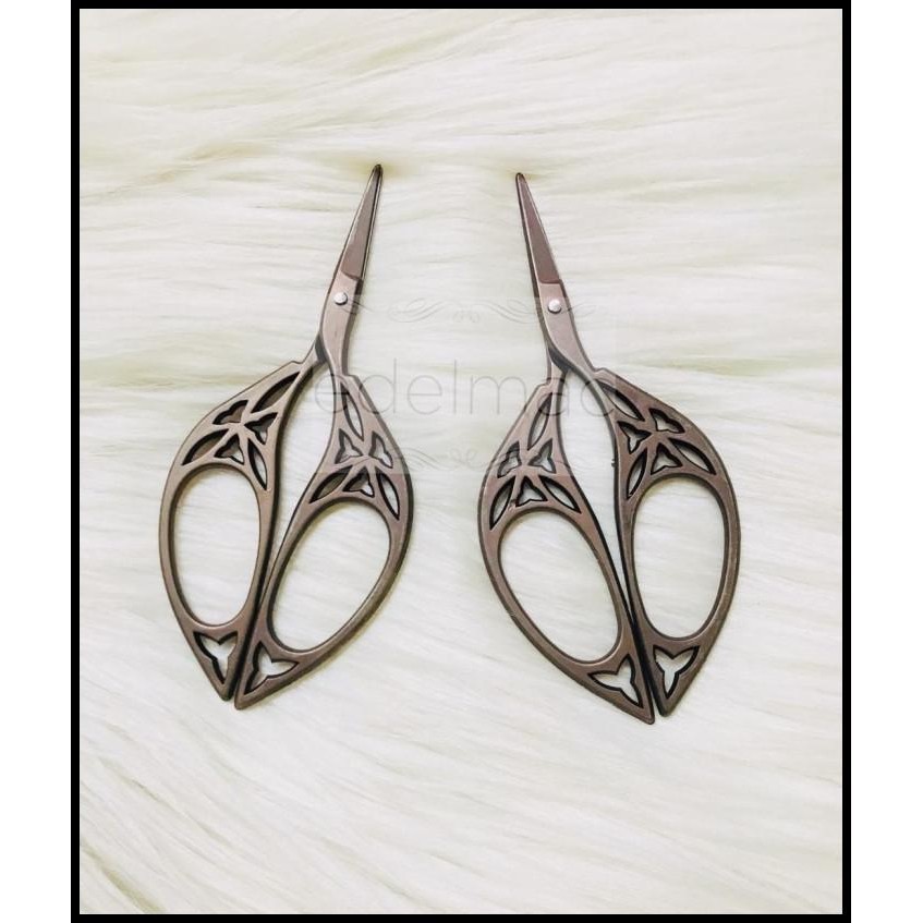 

HOT DEAL GUNTING JAHIT KLASIK ANTIK ANEKA PILIHAN !!!!!