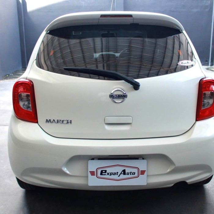 Emblem Logo Belakang Nissan March Oem Quality