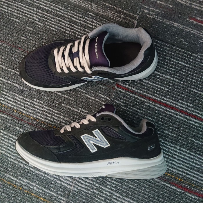 NEW BALANCE NB 880 NAVY ORIGINAL