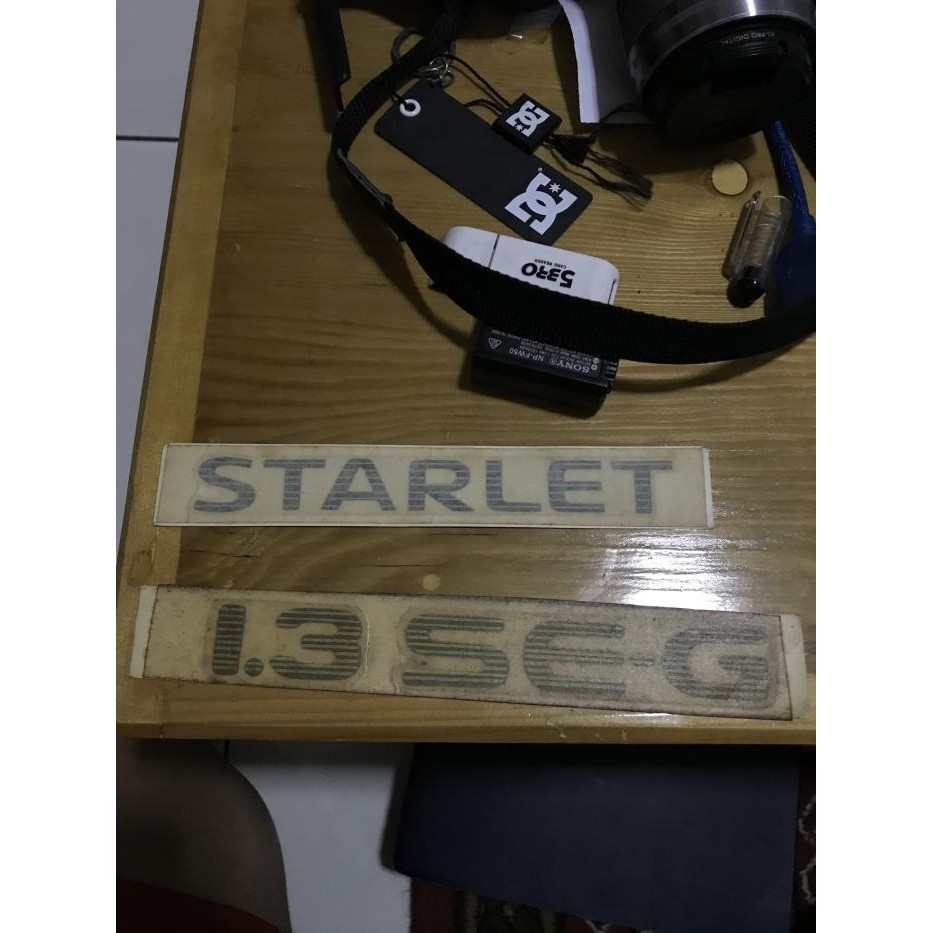 Stiker/Decal Toyota Starlet Kapsul Original Toyota NOS Premium