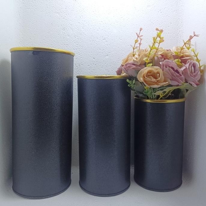 vas hitam scandinavian