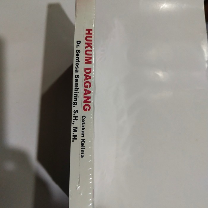 Buku Hukum Dagang Sentosa Sembiring Terlaris