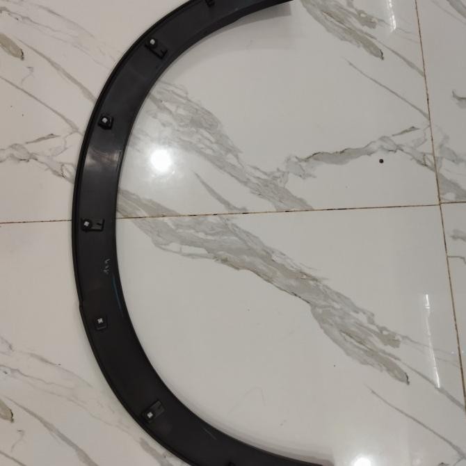 Moulding Fender Over Fender Bagian Belakang Rush Terios Original
